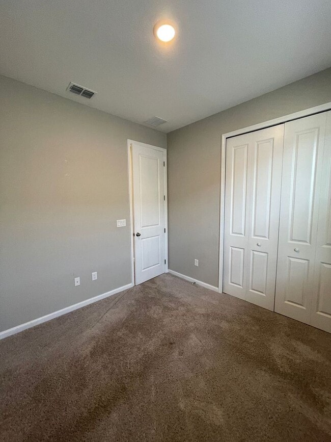 Building Photo - Move-In Special! Get 50% off your 2nd mont...
