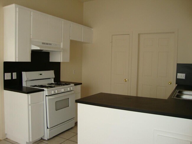 Building Photo - 1007 Black Locust Drive West