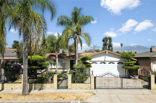 Primary Photo - 3149 Stichman Ave