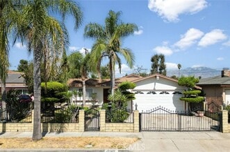 Building Photo - 3149 Stichman Ave