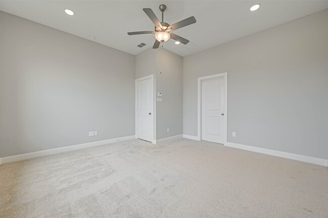 Building Photo - 10707 Deer Path Dr