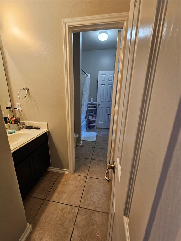 Building Photo - 2545 Sandvalley Way