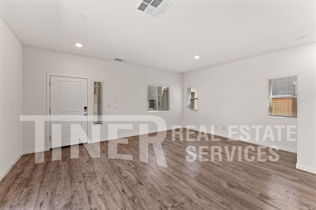 Building Photo - 3117 Pruett Dr