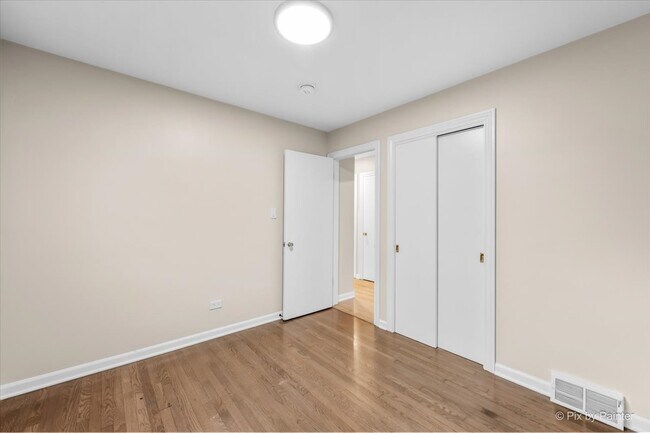 Building Photo - 23776 N Overhill Dr
