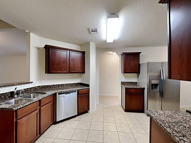 Building Photo - 22431 Bauer Canyon Dr