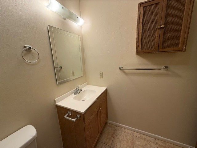Building Photo - 1504 Hawk Tree Dr