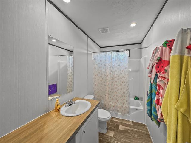 Building Photo - 303 Mesa Rdg