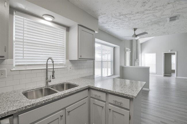 Building Photo - 5514 Dove Forest Ln
