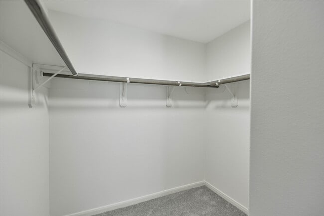 Building Photo - 27077 Crown Chase Dr
