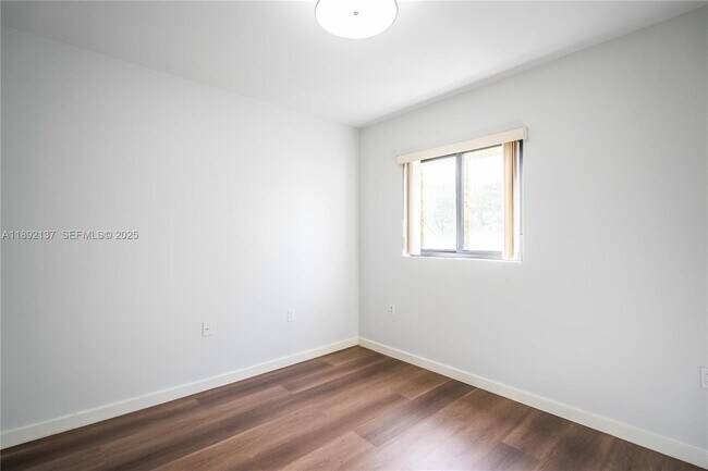 Building Photo - 300 Majorca Ave