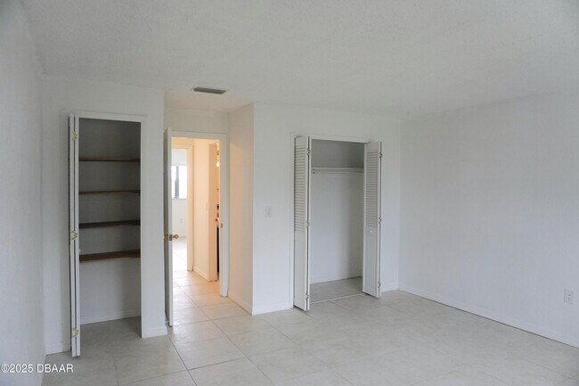 Building Photo - 1510 Ocean Shore Blvd