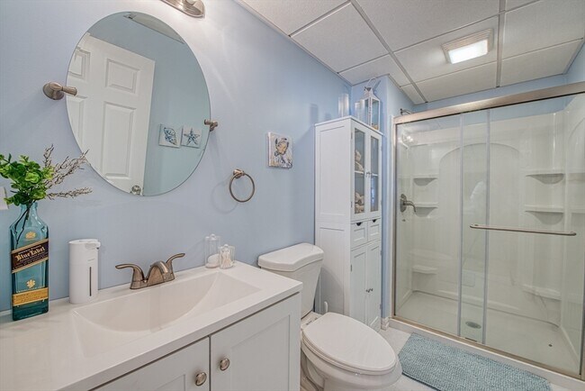 Building Photo - 35 Metacomet Rd