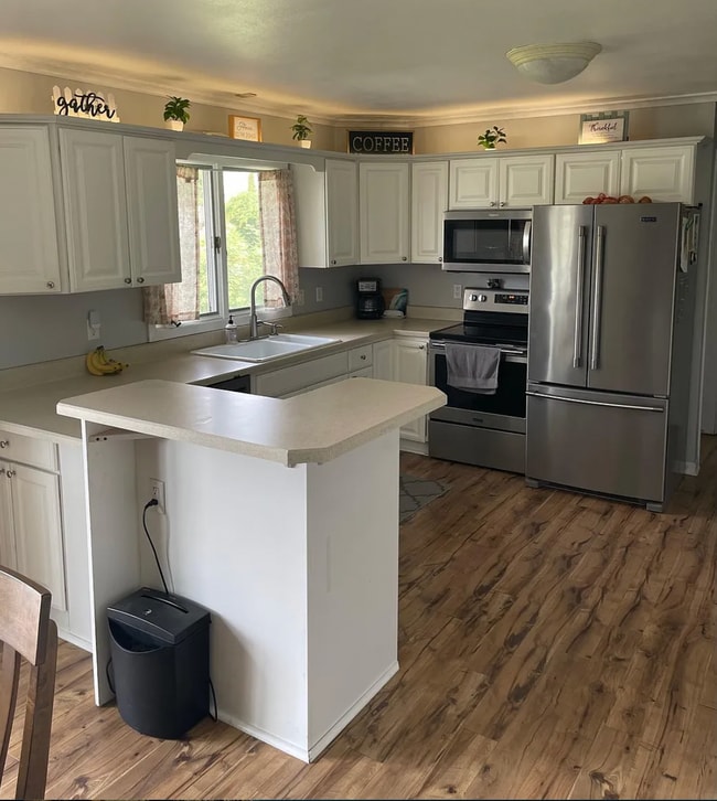 Building Photo - 1915 Highview Ct