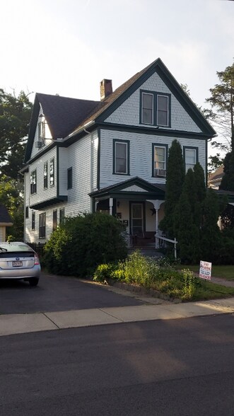 Building Photo - 60 Nonotuck St