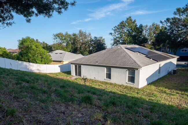 Building Photo - 3/2~Ridge Valley ~ Save with Solar!