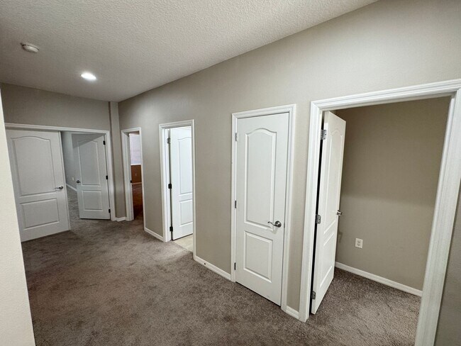 Building Photo - $300 off of a month of rent!! Experience the Epitome of Lakeside Luxury Living — For Rent in Narc...