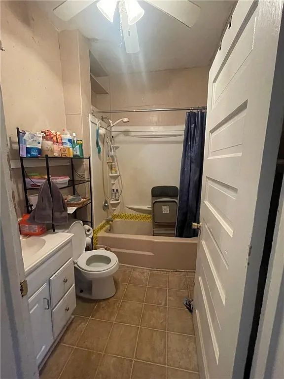 Building Photo - 3 Bed, 1 bath in Westminster