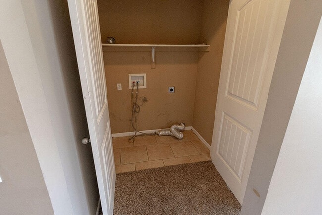 Building Photo - 4207 Black Tail Dr