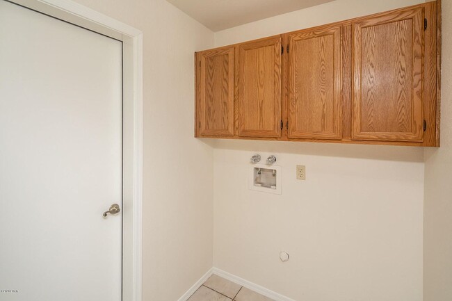 Laundry room - 3515 Mockingbird Dr