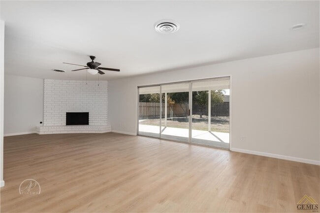 Building Photo - 6309 Nottingham Ln