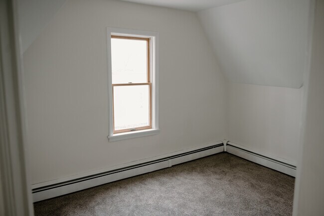 Building Photo - 354 Terrace Blvd