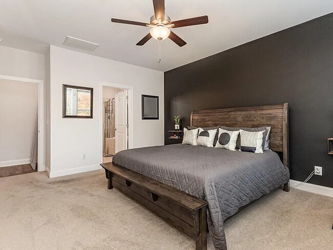 Building Photo - 300 W Amber Oak Dr