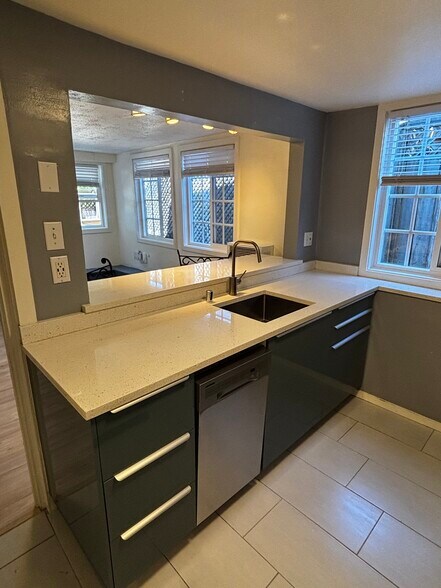 Kitchen - 2411 8th St