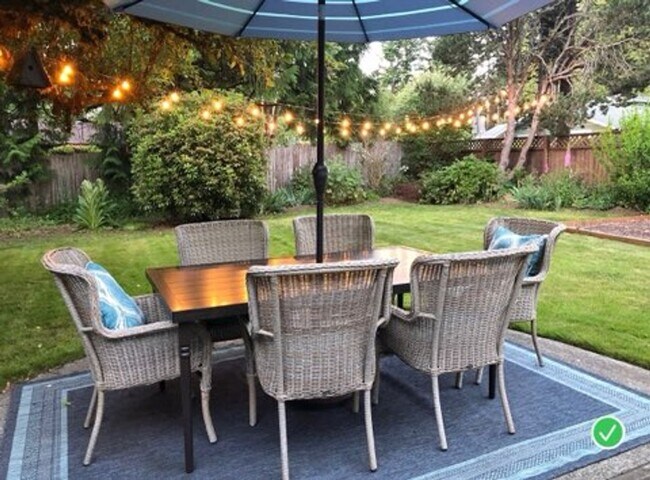 Building Photo - 2Bd/1Ba Issaquah House