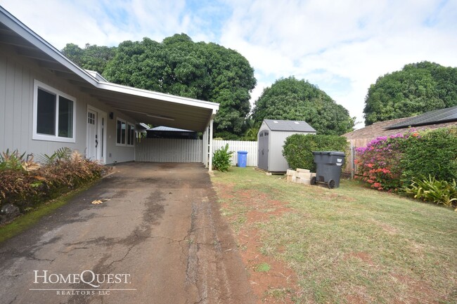 Building Photo - Fully Renovated 3/2 in Kailua!   $4750/mo