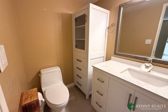 Building Photo - Charming Foster City Home with Outdoor Liv...