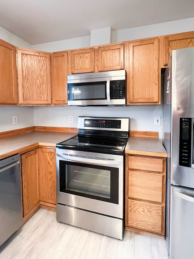 Building Photo - 17841 Beaujolais Dr