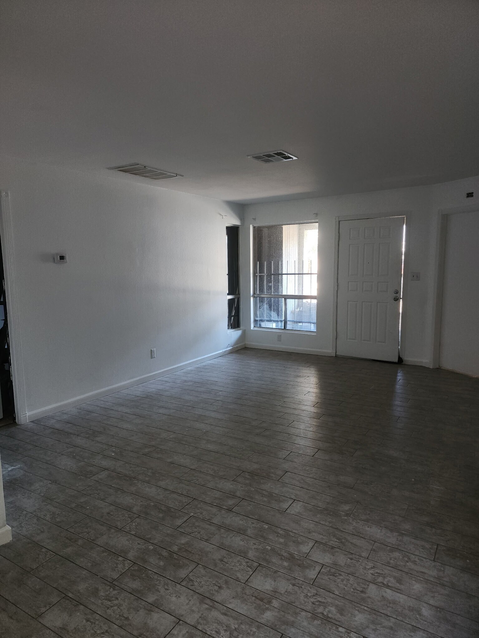 Building Photo - 4820 N 89th Ave