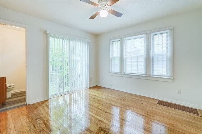 Building Photo - 49 Depew St