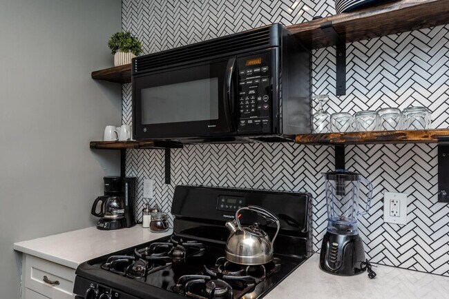 Building Photo - 215 Piedmont Ave NE