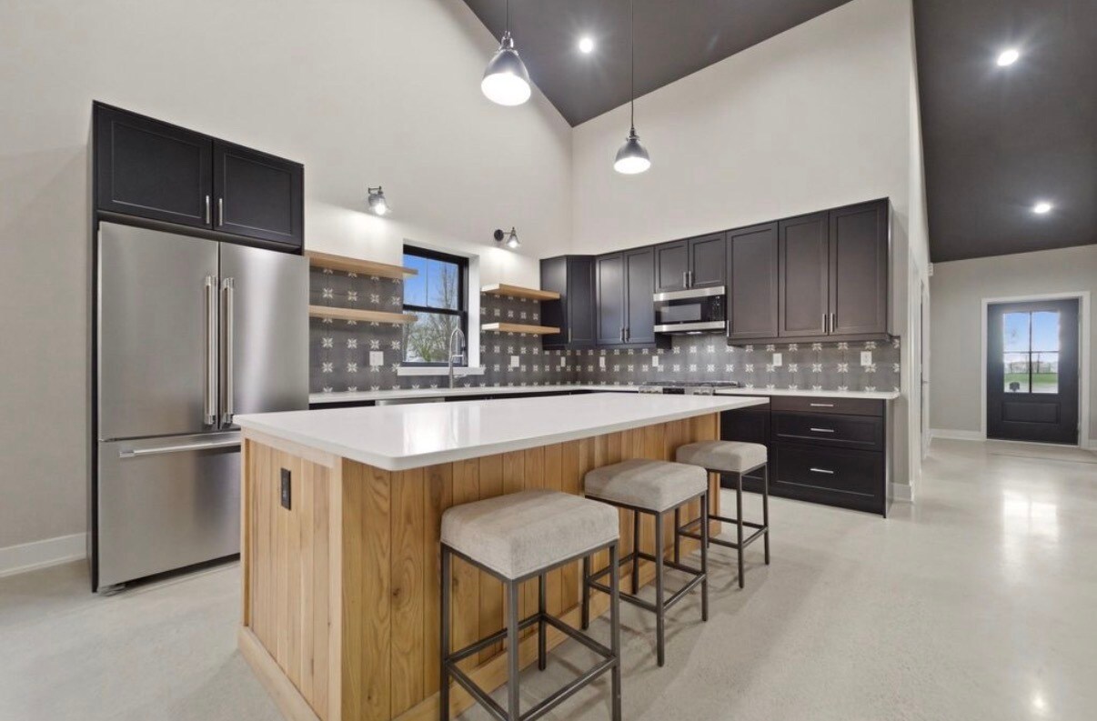 kitchen - 331 Cherryhill St