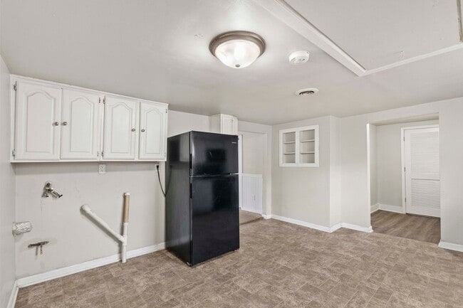 Building Photo - 3 Bedroom Home In Chesterton