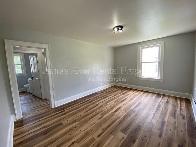 Building Photo - 2020 Rose Ln