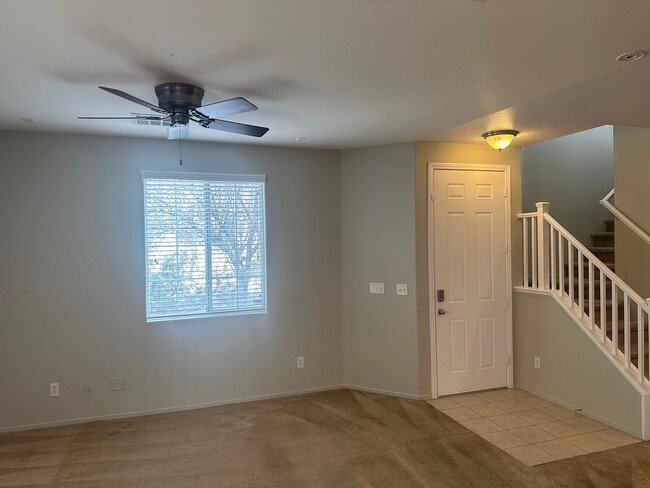 Building Photo - Henderson!!! Community: Cadence!! 4 Bedrooms!!! Bed & Full bath downstairs!! Loft/computer area u...