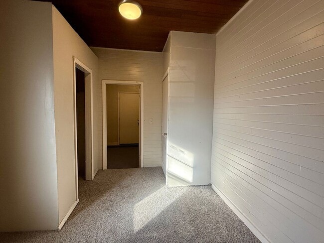 Building Photo - 1443 S Hydraulic Ave