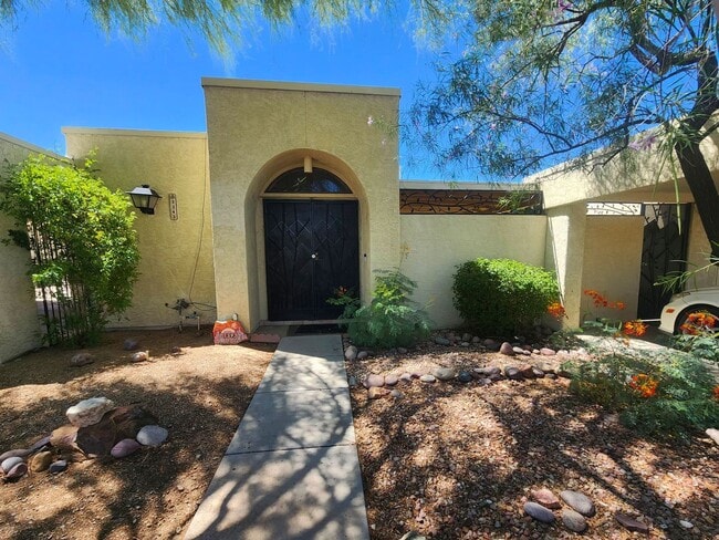 Building Photo - 3343 N Glen Creek Dr