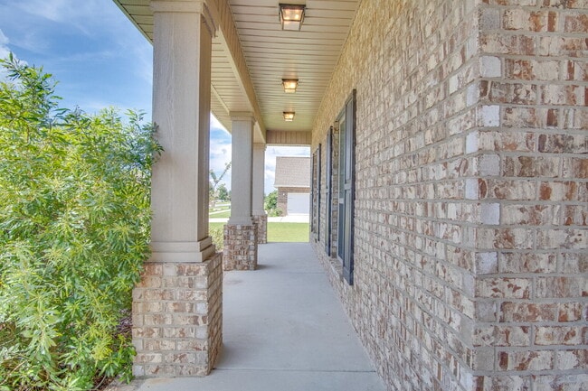Building Photo - Spacious 4BR Pool Home with Modern Upgrade...