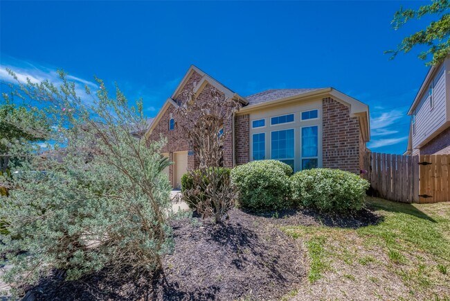 Building Photo - 6015 Hewes Point Ln