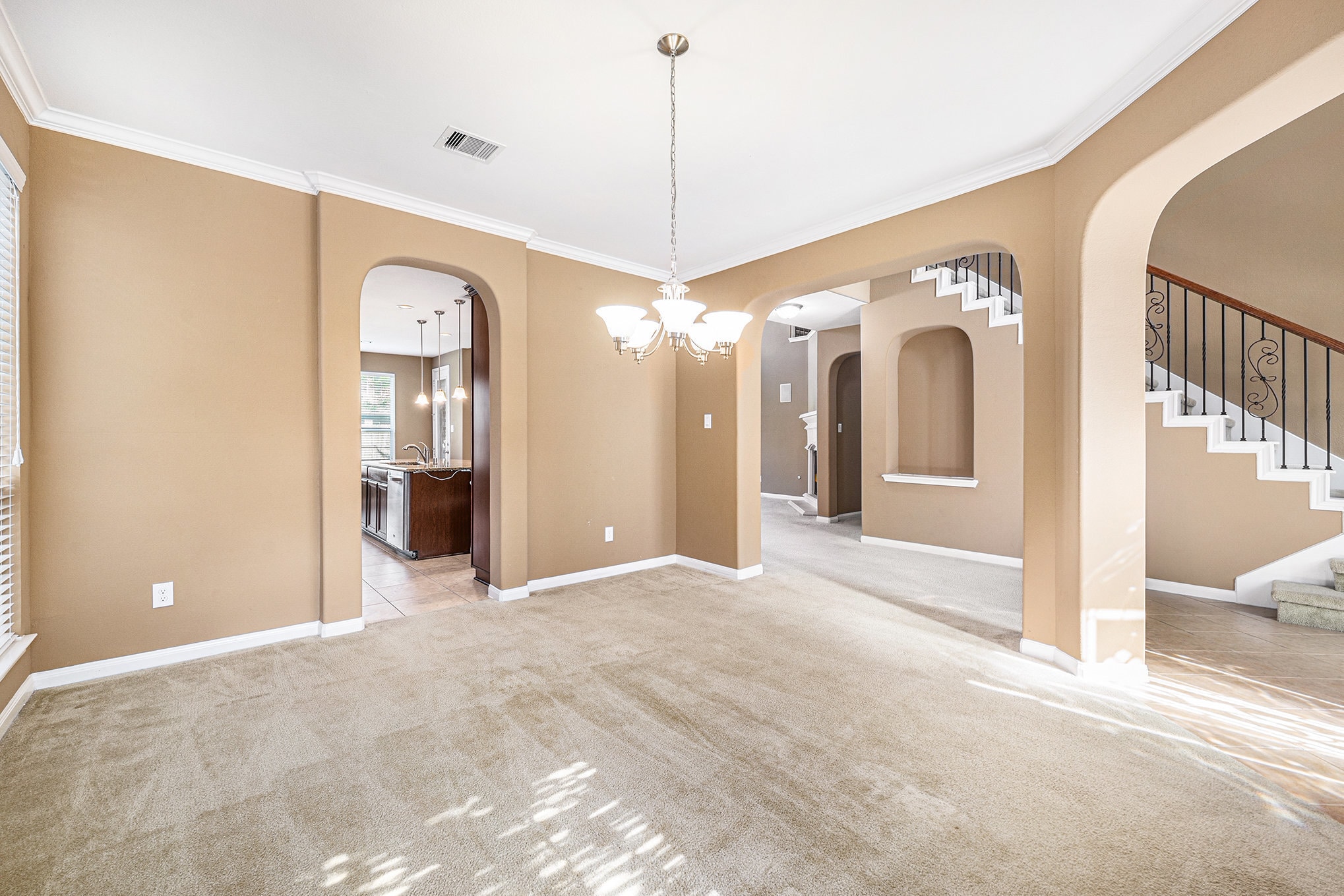 Building Photo - 11011 Kirker Ln