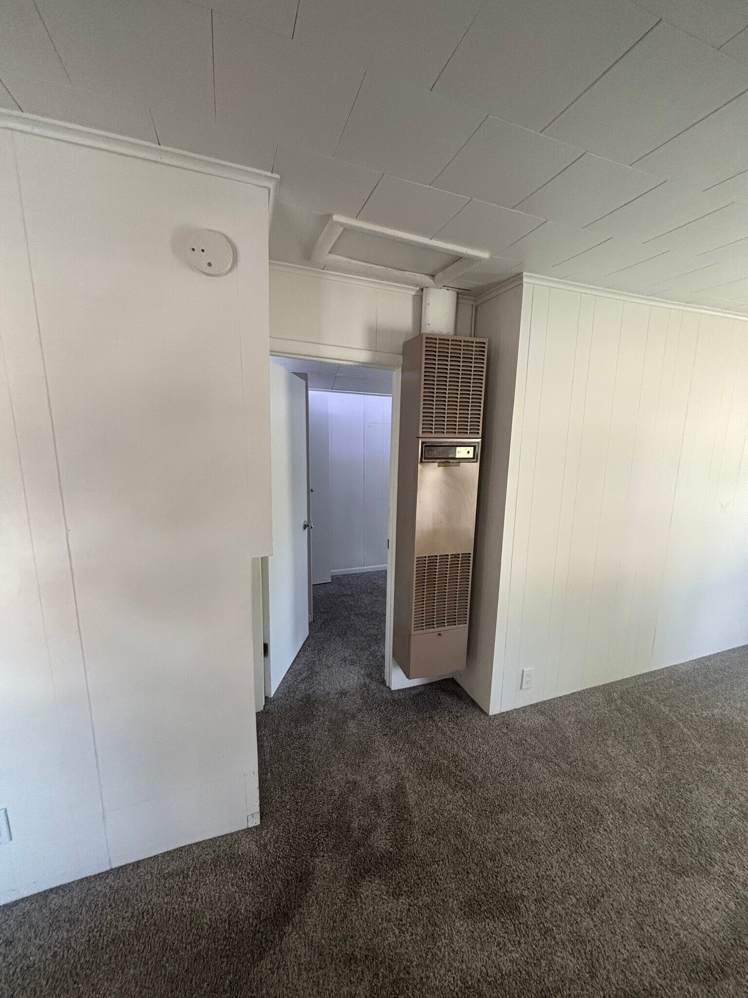 Bedroom entry and Heater - 130 Grafton Ave