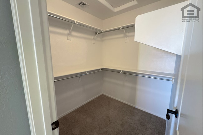 Building Photo - 3Bed/2.5Bath Three-Story Townhouse in Vistancia! Ready for Immediate Move-In! – 2 CAR GARAGE!