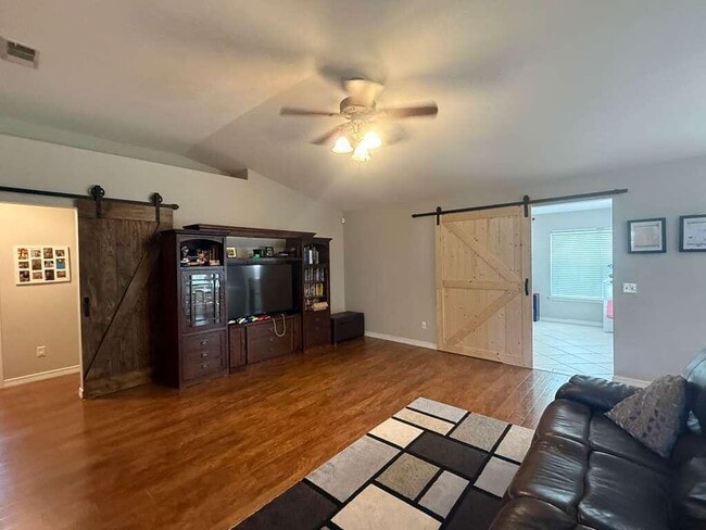 Building Photo - 4216 Shadow Ln