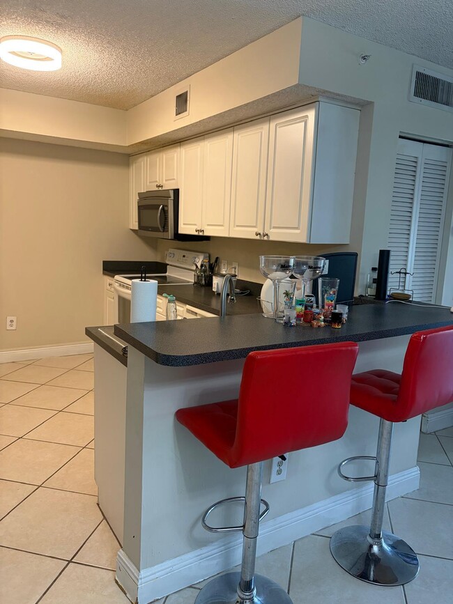 Building Photo - 9645 NW 1st Ct