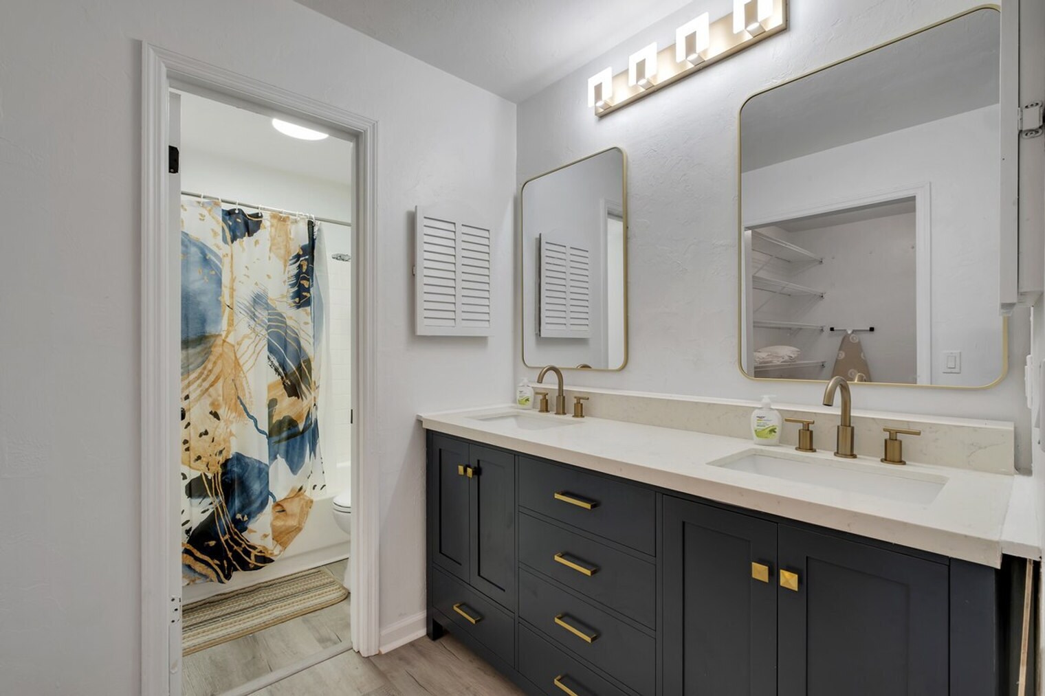 Building Photo - 2427 Ludmila Ln