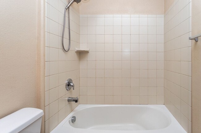 Building Photo - Modern 2-Bed, 2.5-Bath Townhouse in Desirable Norwood Neighborhood!