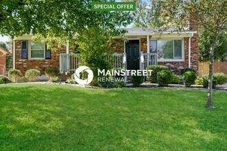 Building Photo - 3 Bedroom Pet-Friendly Home in LOUISVILLE,...